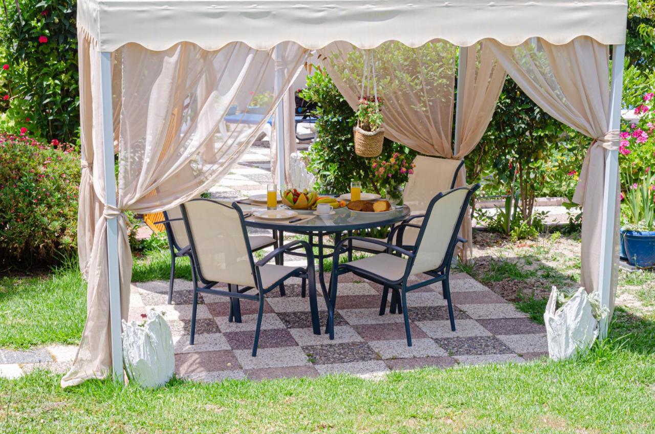 Elena'S Seaside Apartments & Studios Агиос Гордиос Екстериор снимка