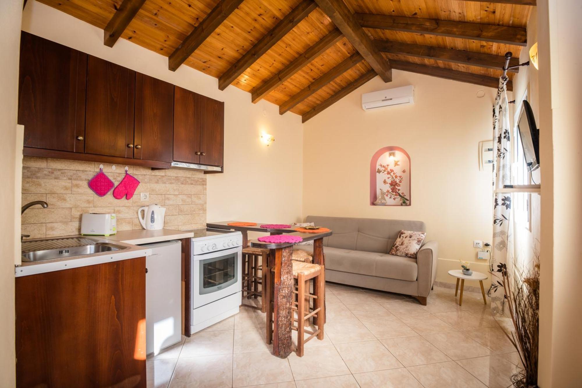 Elena'S Seaside Apartments & Studios Агиос Гордиос Екстериор снимка