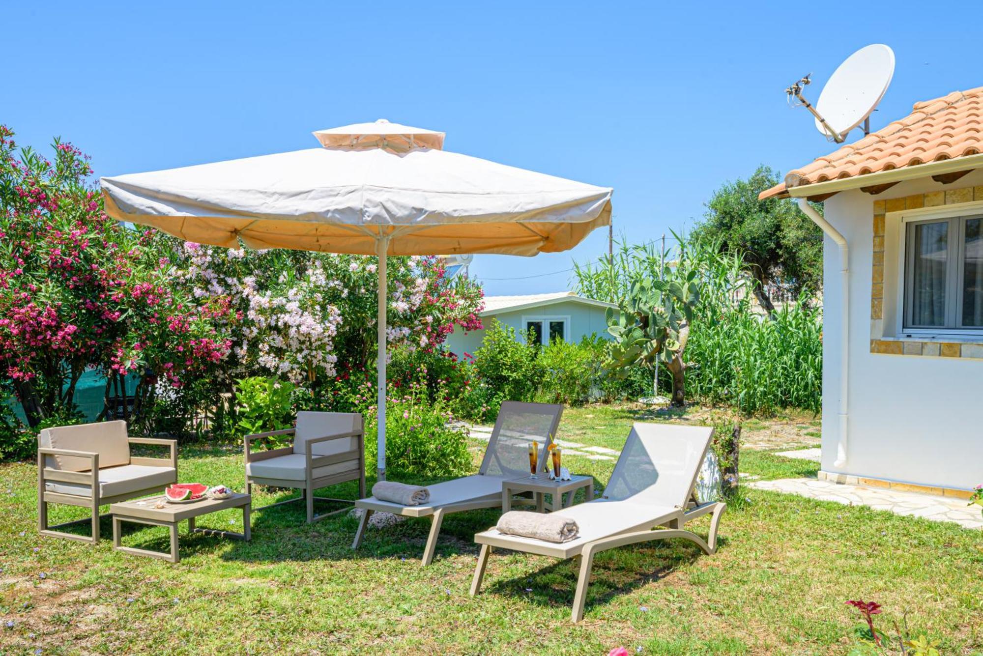 Elena'S Seaside Apartments & Studios Агиос Гордиос Екстериор снимка
