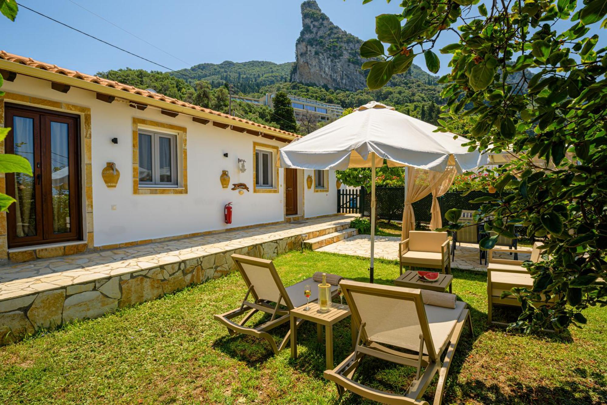 Elena'S Seaside Apartments & Studios Агиос Гордиос Екстериор снимка